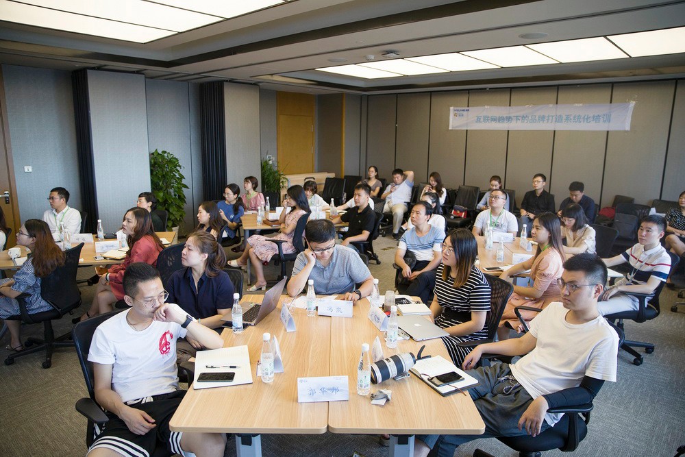 1535505009583772Ps5o.jpg B95I6194.jpg