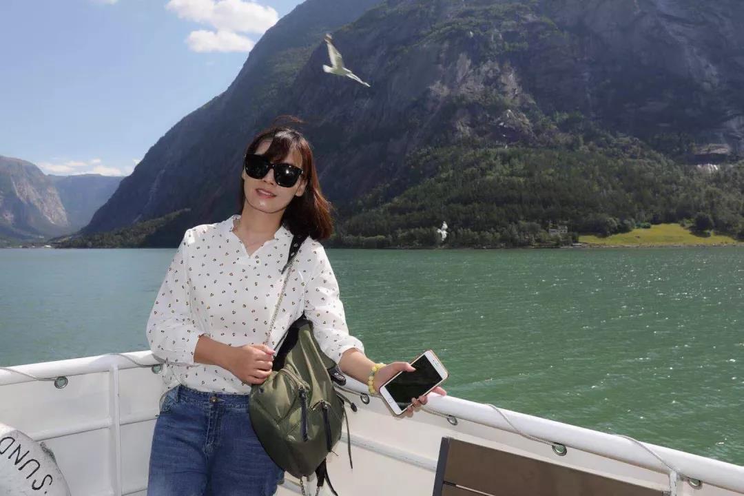 15729223728294426L6b.jpg 4.jpg